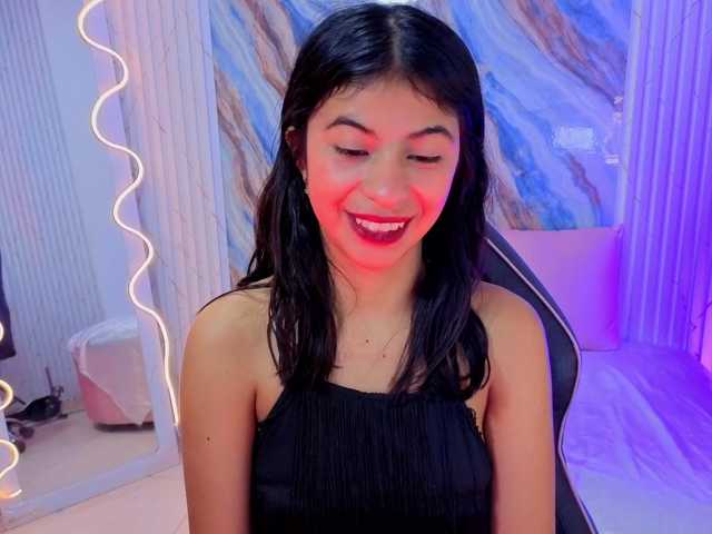 Sandyy-tay live cam on BongaCams