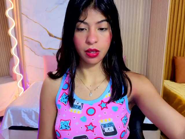 Sandyy-tay live cam on BongaCams