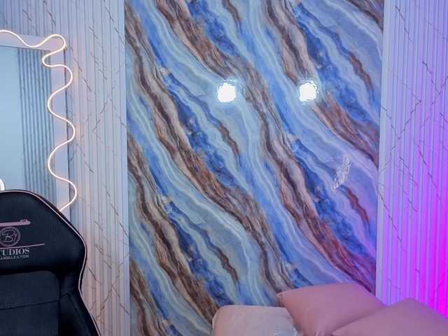Sandyy-tay live cam on BongaCams