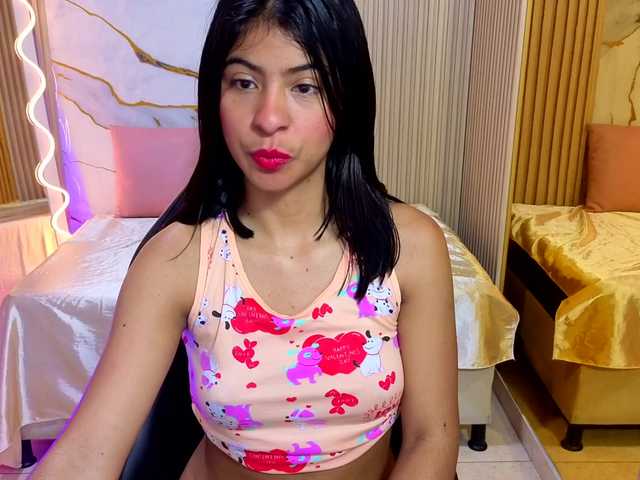 Sandyy-tay live cam on BongaCams