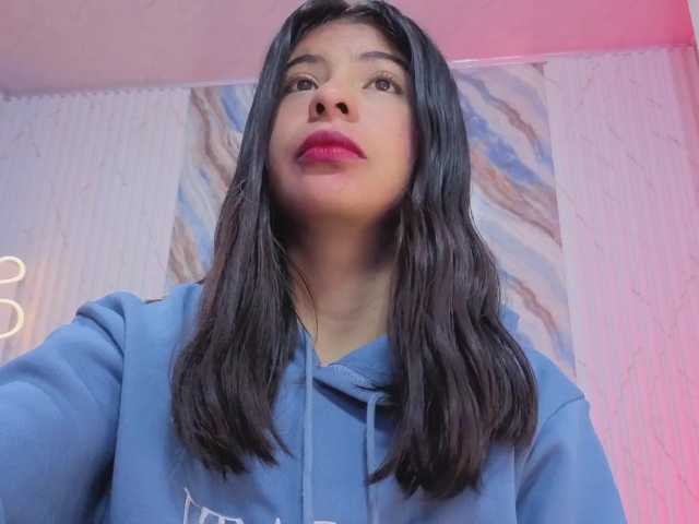Sandyy-tay live cam on BongaCams