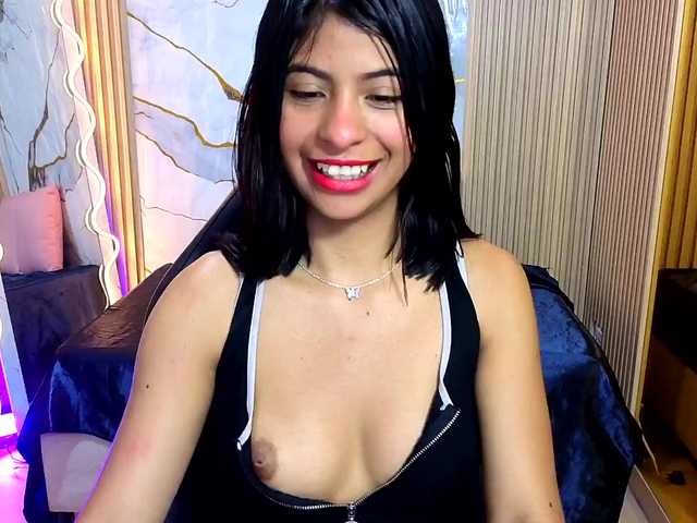 Sandyy-tay live cam on BongaCams