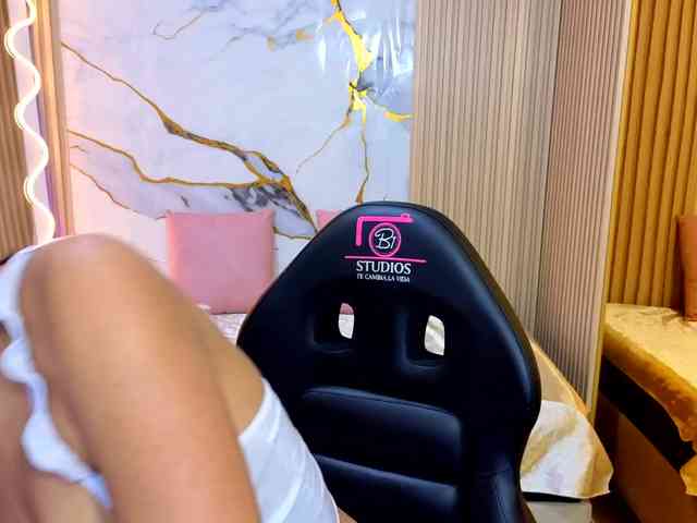 Sandyy-tay webcam