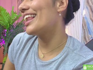 PEACHY-TAY Porn Show