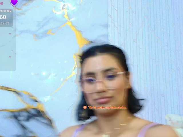 PEACHY-TAY live cam on BongaCams