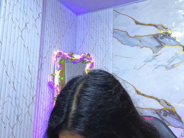 PEACHY-TAY live cam on BongaCams