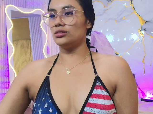 PEACHY-TAY live webcam show