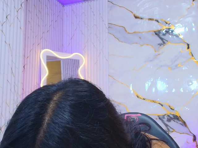 PEACHY-TAY live webcam show