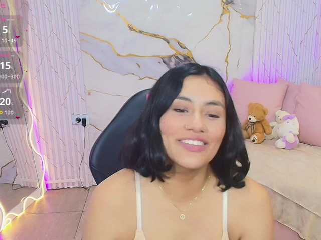 PEACHY-TAY live cam on BongaCams