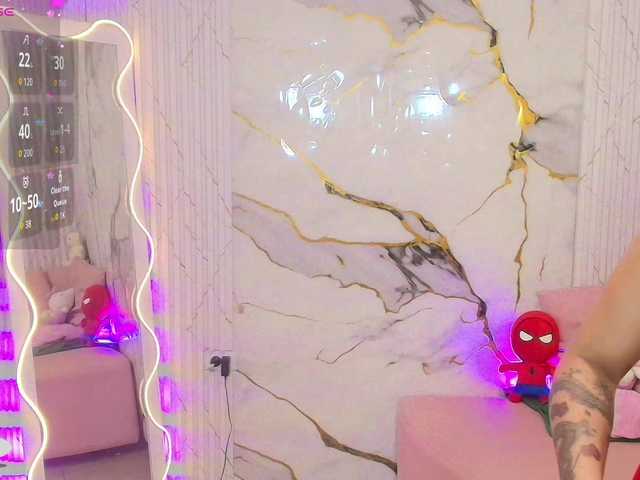 PEACHY-TAY live cam on BongaCams