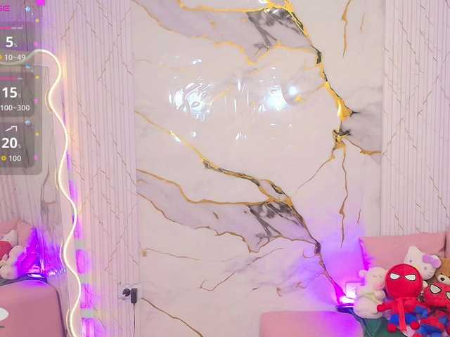 PEACHY-TAY live cam on BongaCams