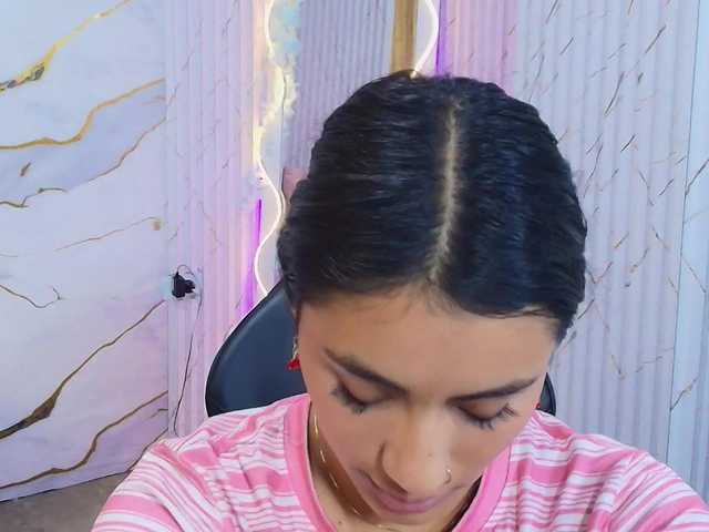 PEACHY-TAY live cam on BongaCams