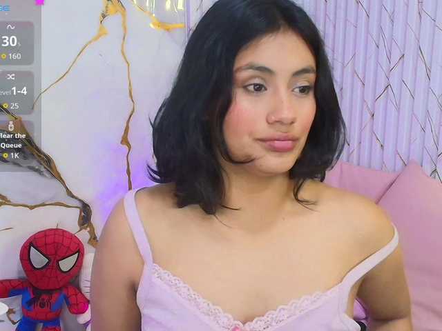 PEACHY-TAY live cam on BongaCams