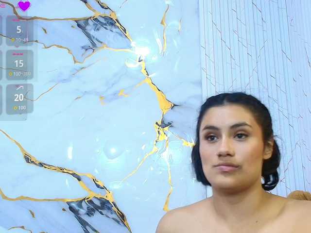 PEACHY-TAY live cam on BongaCams