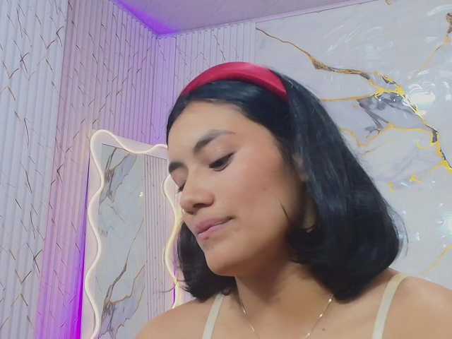 PEACHY-TAY live cam on BongaCams