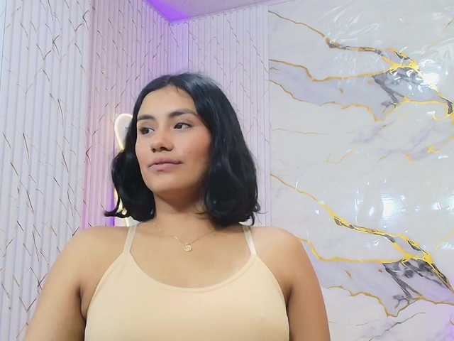 PEACHY-TAY live cam on BongaCams