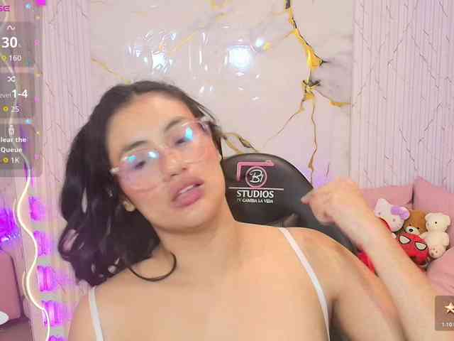 PEACHY-TAY webcam