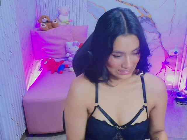 PEACHY-TAY webcam