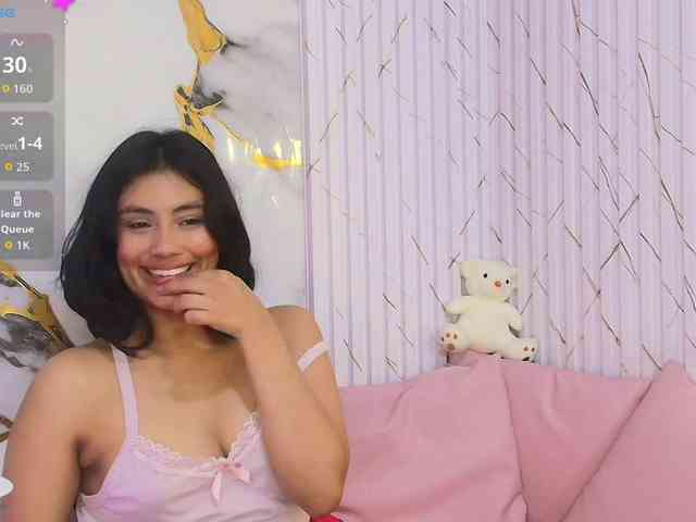 PEACHY-TAY webcam