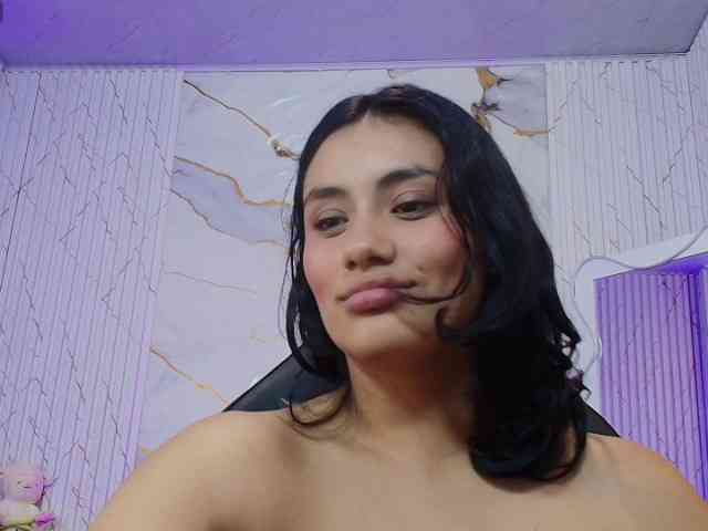 PEACHY-TAY webcam