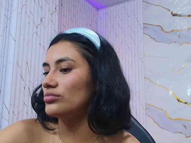 PEACHY-TAY webcam
