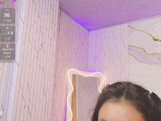 PEACHY-TAY webcam