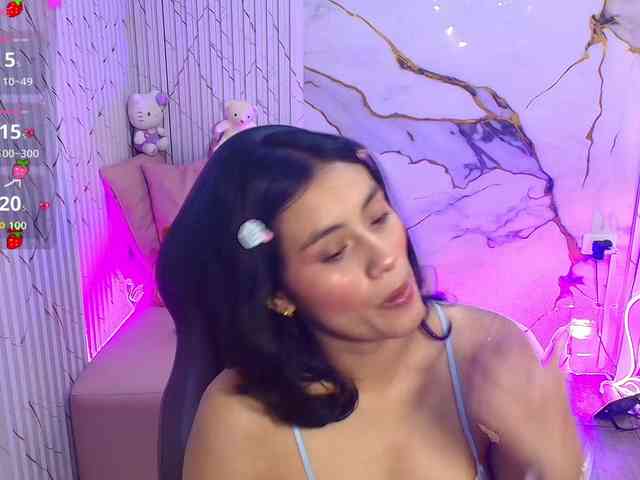PEACHY-TAY webcam
