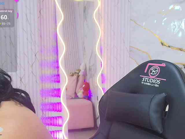 PEACHY-TAY webcam