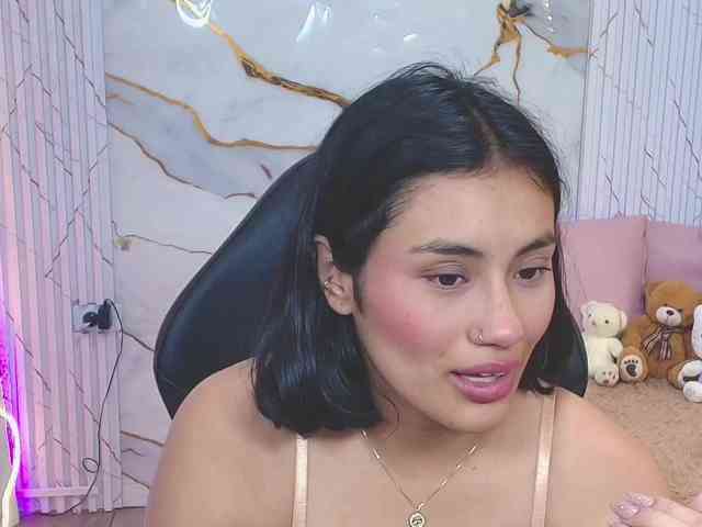 PEACHY-TAY webcam