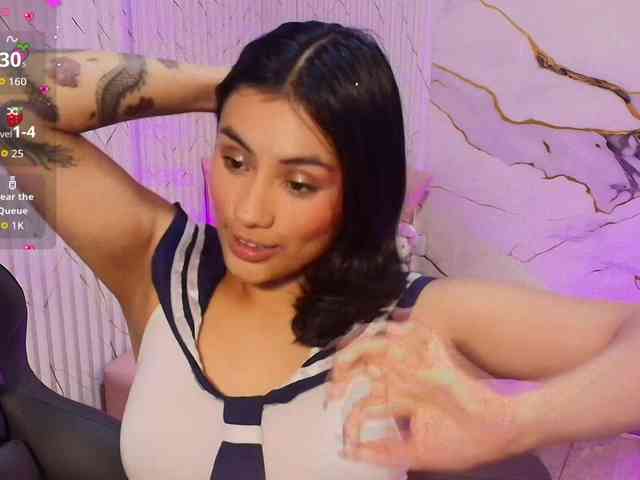 PEACHY-TAY webcam