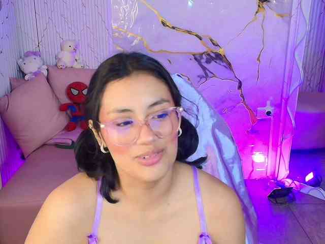 PEACHY-TAY webcam