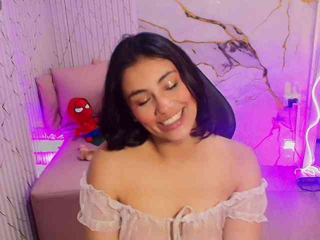 PEACHY-TAY webcam