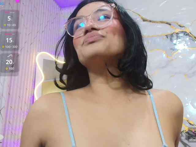 PEACHY-TAY webcam