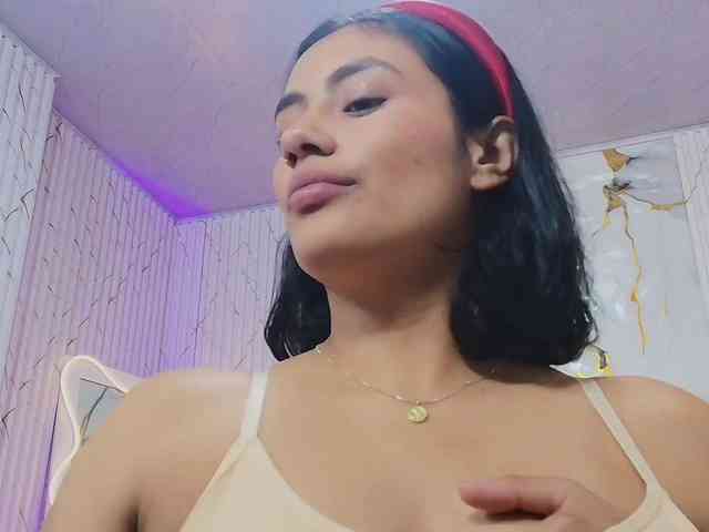 PEACHY-TAY webcam