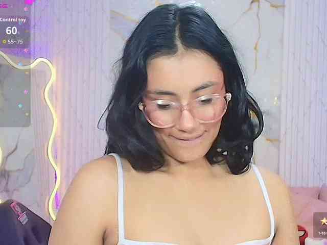 PEACHY-TAY webcam