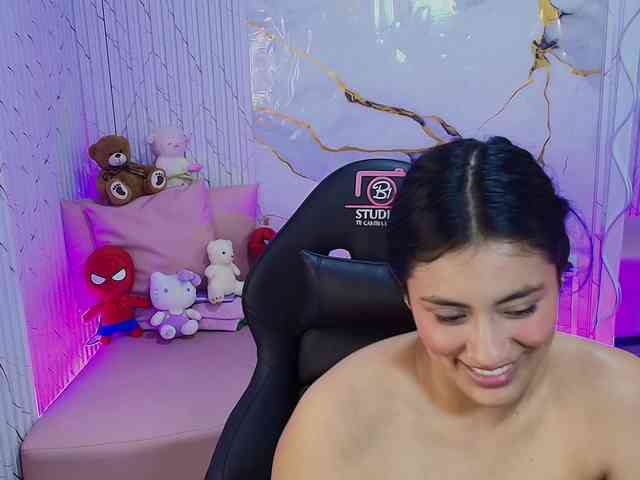 PEACHY-TAY webcam