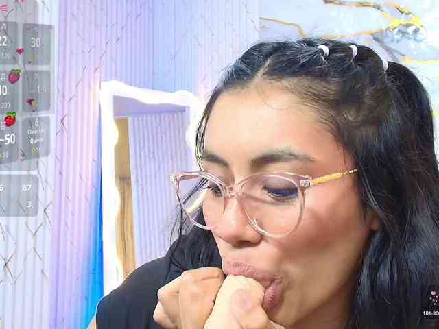 PEACHY-TAY webcam