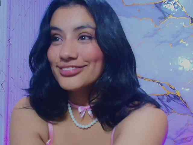 PEACHY-TAY webcam
