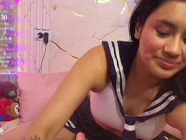 PEACHY-TAY webcam