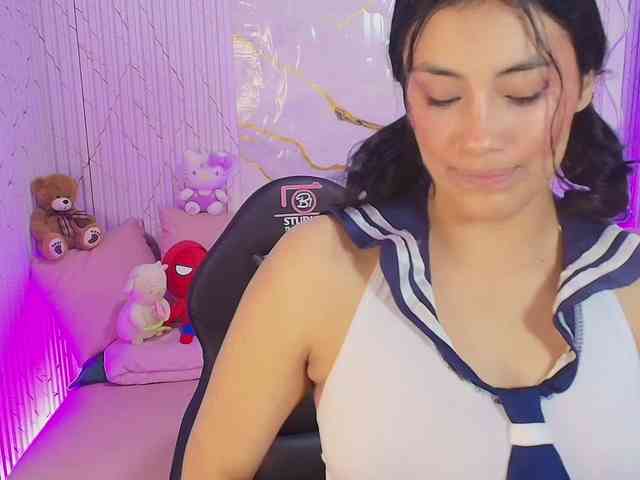 PEACHY-TAY webcam