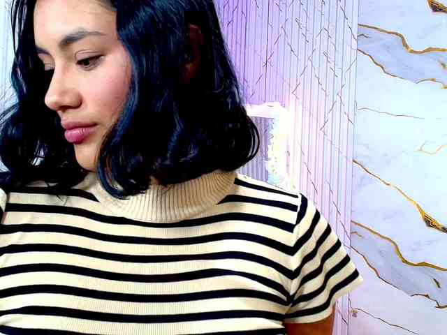 PEACHY-TAY webcam
