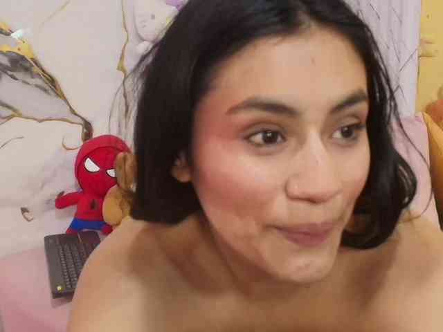 PEACHY-TAY webcam