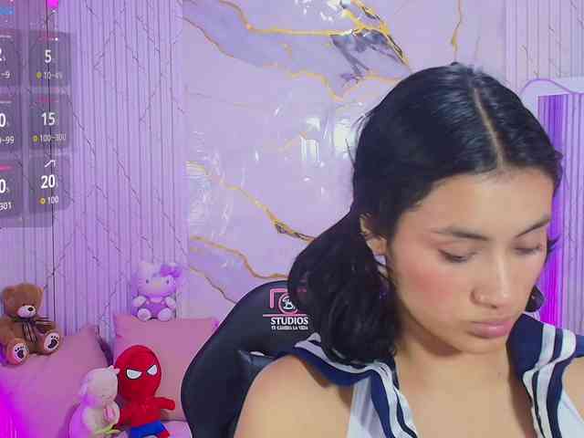 PEACHY-TAY webcam