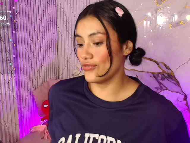 PEACHY-TAY webcam