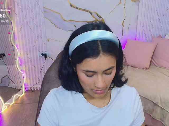PEACHY-TAY webcam