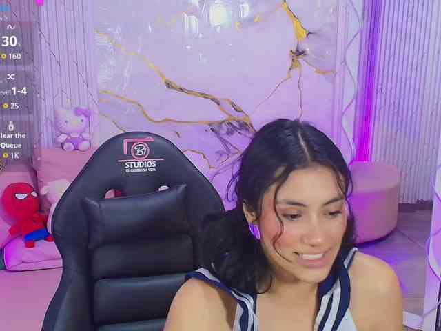 PEACHY-TAY webcam