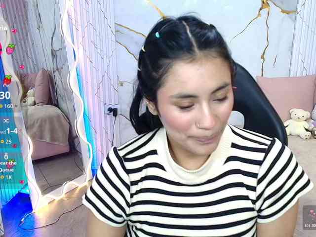 PEACHY-TAY webcam