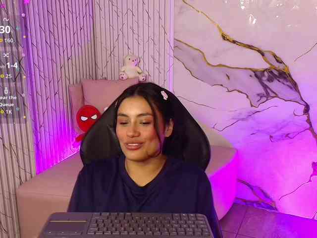 PEACHY-TAY webcam