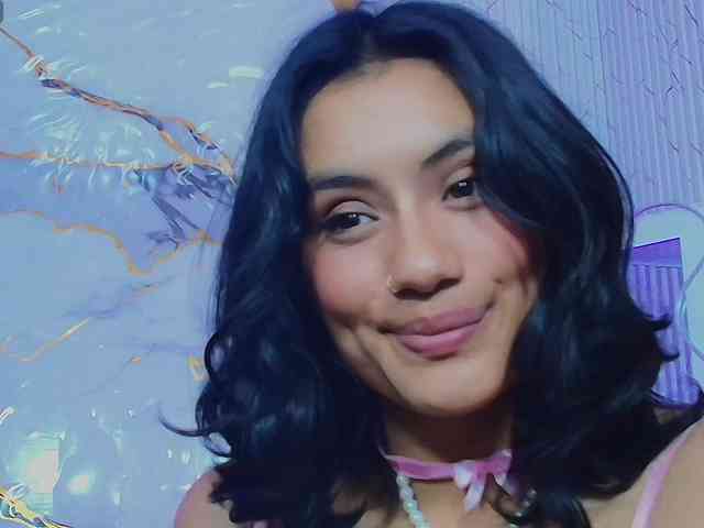 PEACHY-TAY webcam