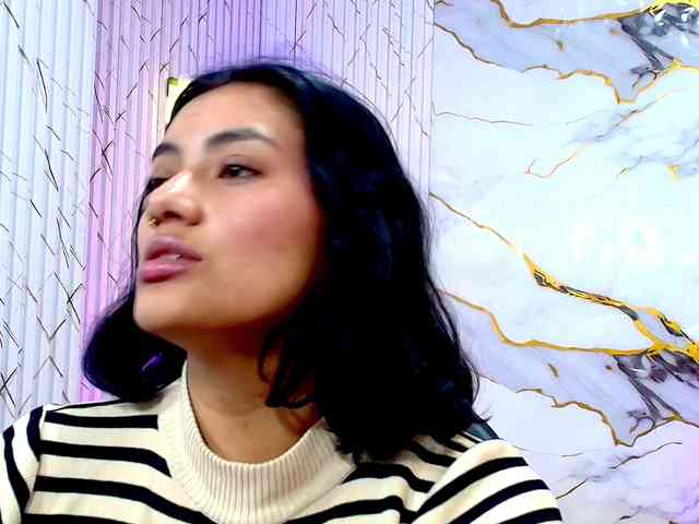 PEACHY-TAY webcam